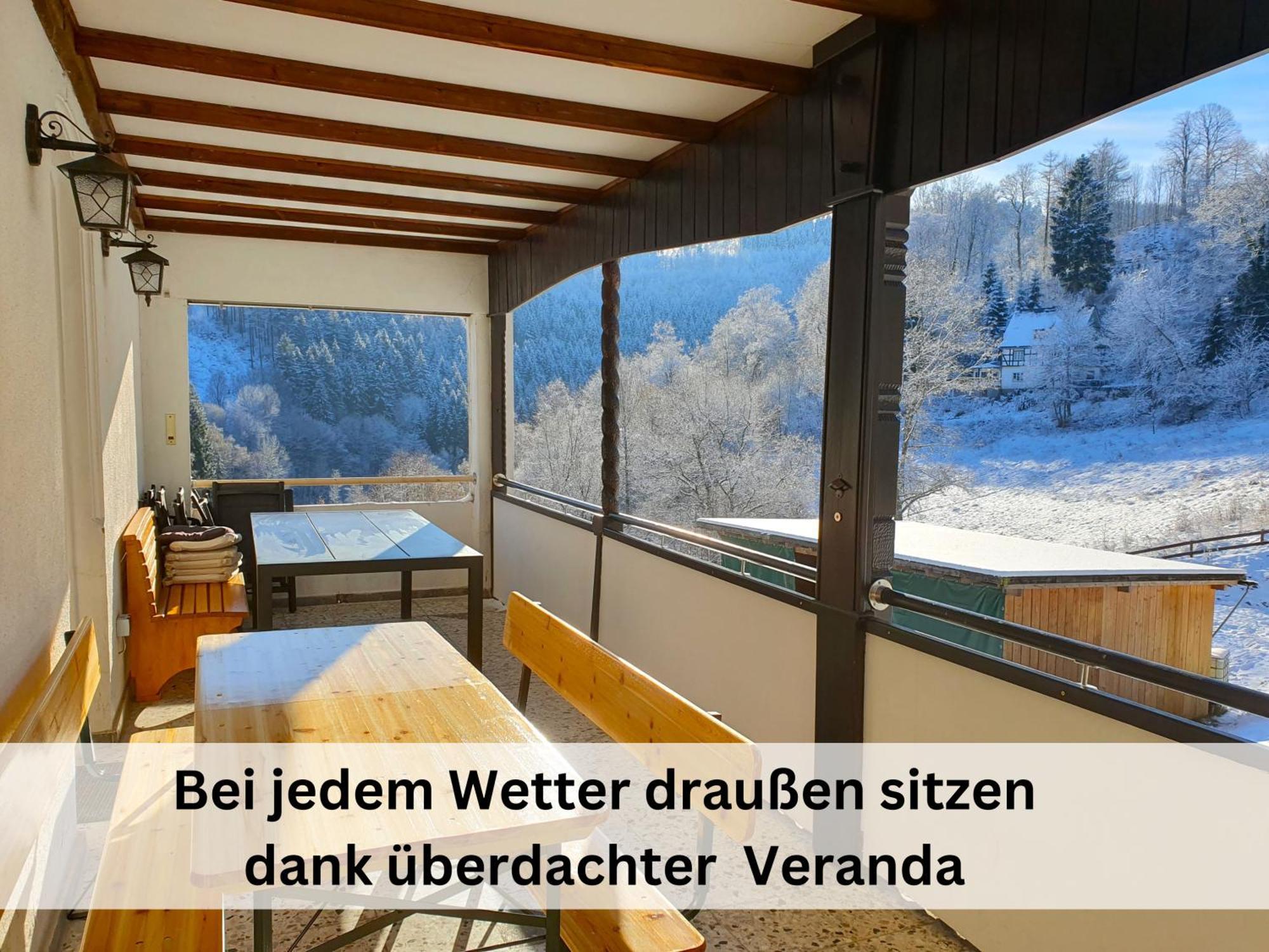 Ferienhaus Grimme - 350M2, 18 Betten - Mit Indoorspielplatz, Pool, Grosser Terrasse, Grill, Sauna, Kicker, Dart, Uvm - Ideal Fuer Familien Schmallenberg Luaran gambar